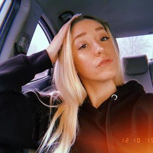 Meet your Posher, Katelyn